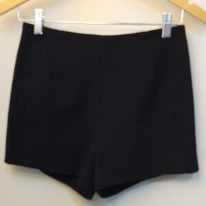 B2 H&M 4 Stylish Black Shorts With Textured Decorative Sides